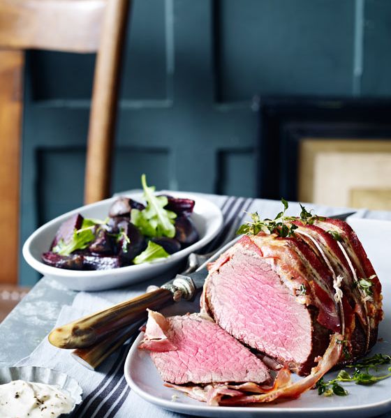 Fast roast beef with thyme beets and horseradish crème fraiche