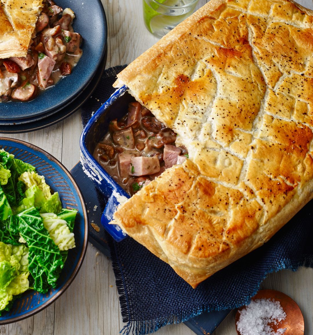 Ham, mushroom and chestnut pie