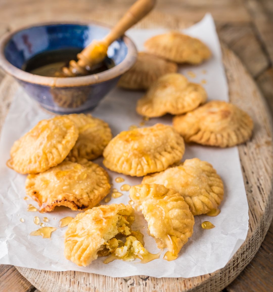 Sardinian ricotta, orange and honey pastries