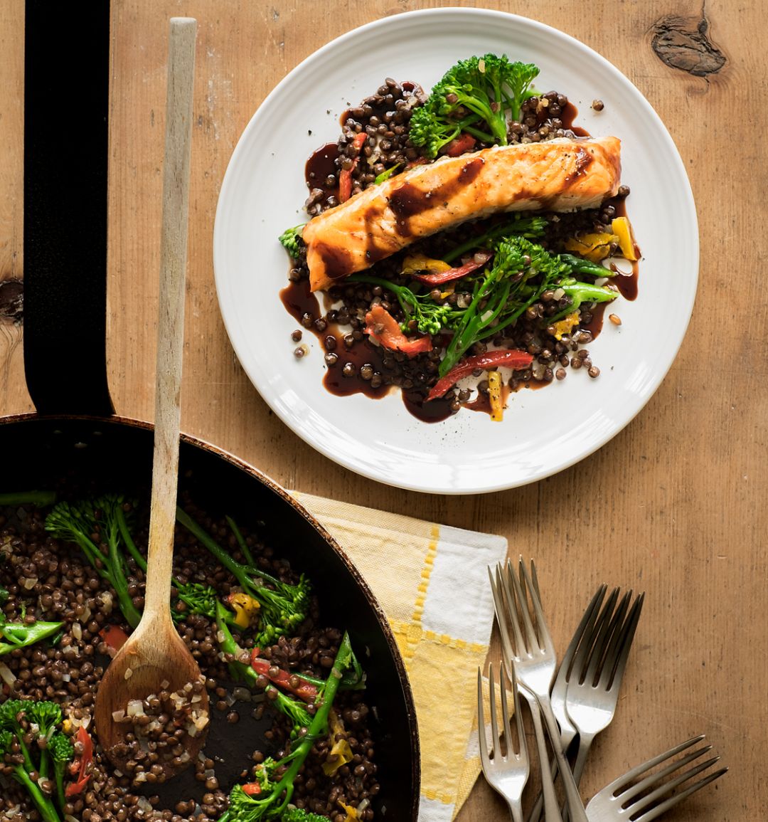 Grilled salmon and Puy lentil salad