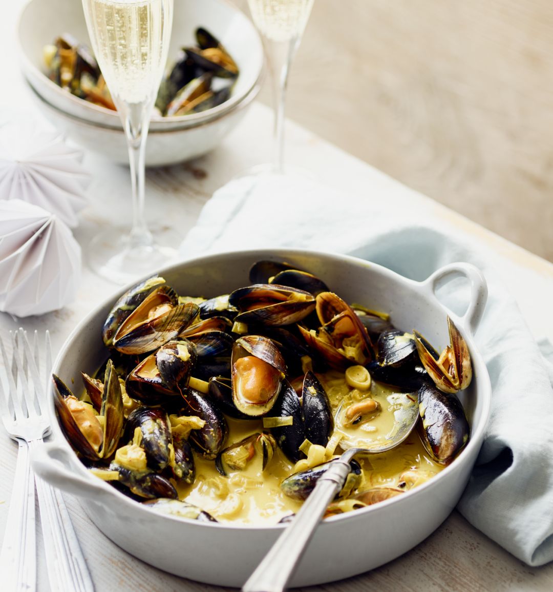 Mussels in a spiced Champagne sauce
