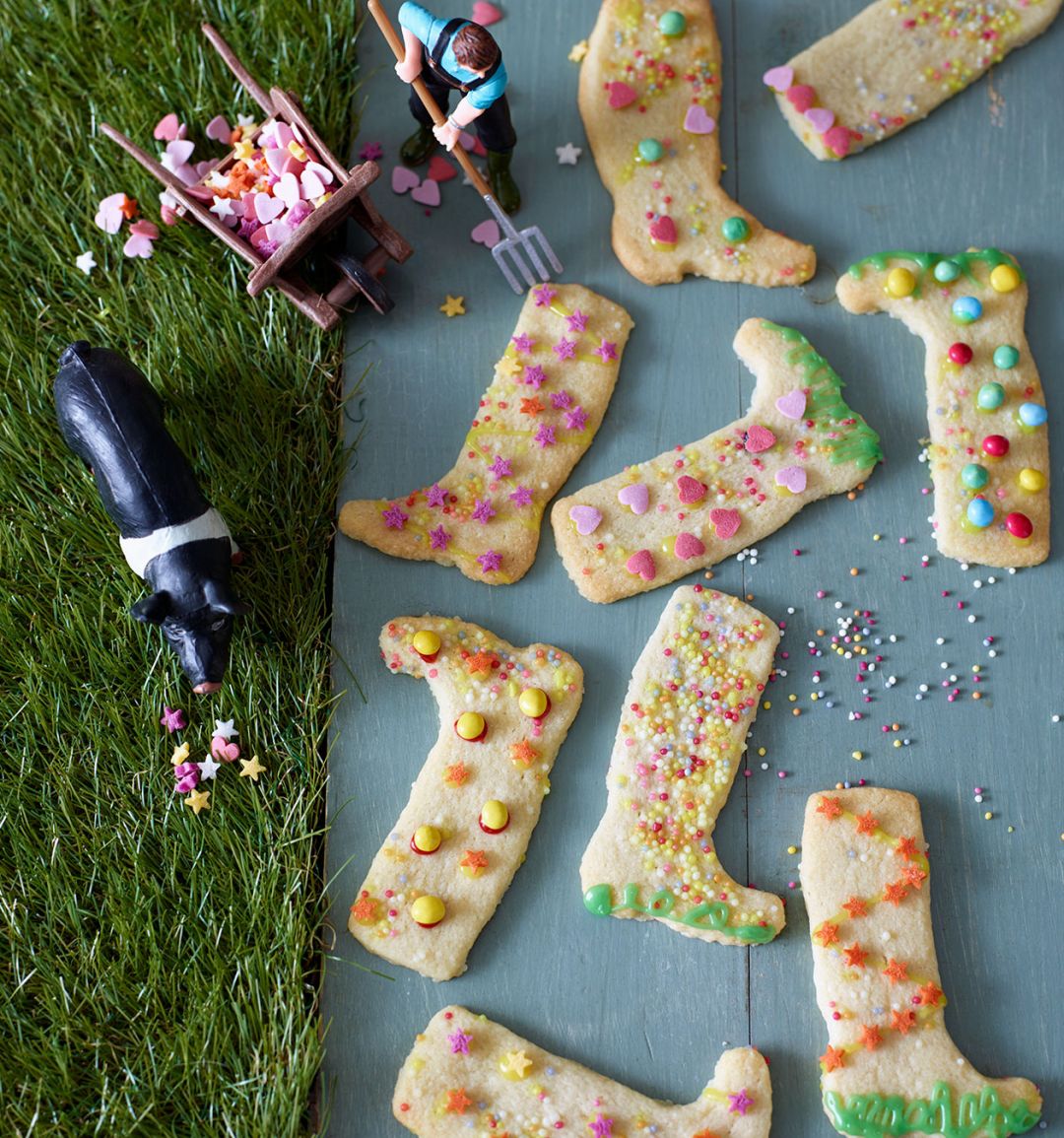 Welly-boot biscuits