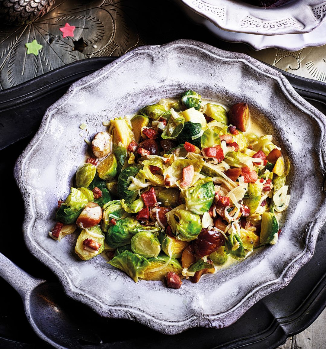 Creamy sprouts with chestnuts and pancetta