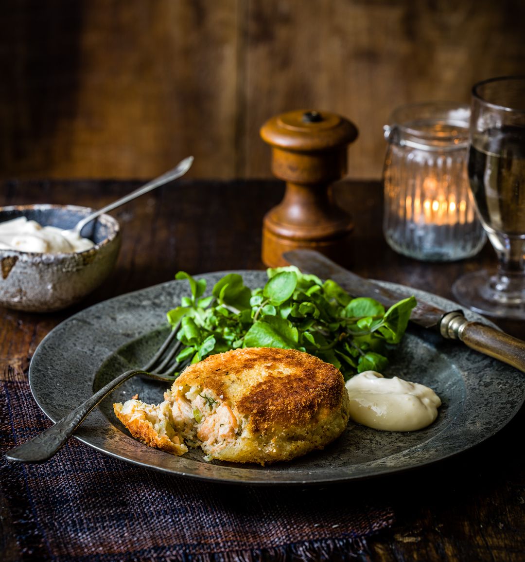 Kipper and salmon fish cakes 
