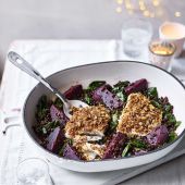 Horseradish-coated cod fillets with beetroot lentils