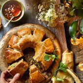 Tear and share spiced veg roll