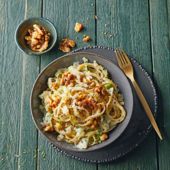 Gorgonzola, leek and walnut linguine