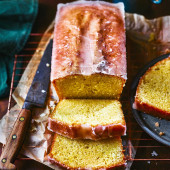 Lemon drizzle cake
