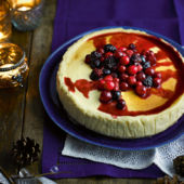 Berry and cinnamon baked cheesecake
