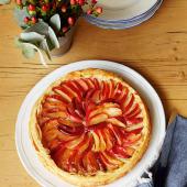 Apple tart with caramel ice cream