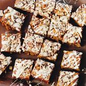 Malteser blondies