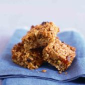 Apricot and pistachio flapjacks