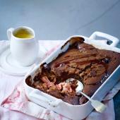 Sticky ginger and rhubarb pudding
