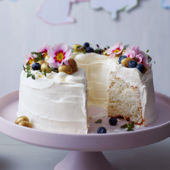 White cloud cake