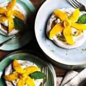 Mango daffodil meringues