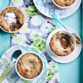 Gooey ‘Snickers’ cookie pots