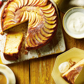 Apple and ginger yogurt cake