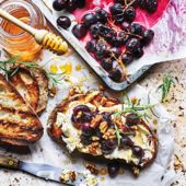 Honey-roasted grape and goats’ cheese toasts