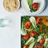 Sweet chilli chicken traybake 