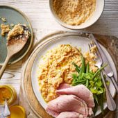 Boiled gammon with pease pudding