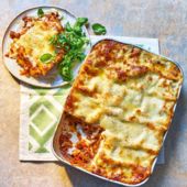 Classic vegetarian lasagne