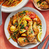 Fasolakia with lemon and herb chicken drumsticks