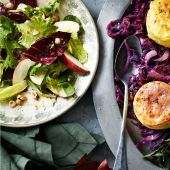 Apple and hazelnut salad