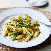 Asparagus carbonara