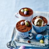 Warm chocolate truffle 'cup' cakes 