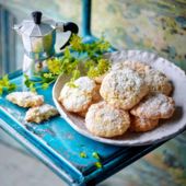 Soft lemon and almond cookies
