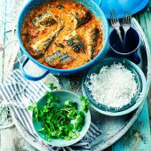 Aromatic mackerel curry