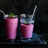 Berry mint smoothie