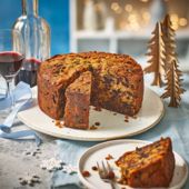 Cherry and amaretto Christmas cake 