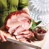 Brandy-glazed ham with 'mince pie' chutney