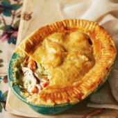 Old-fashioned chicken pie 