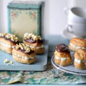 Toffee popcorn ėclairs