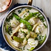 Light and fragrant fish curry