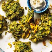 Crispy spinach chaat