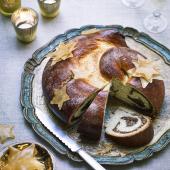 Imperial-style sweet golden bread 