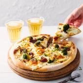 Pizza bianca with broccoli and garlic