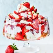 Strawberry cheesecake bowl