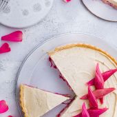 White chocolate and rhubarb tart