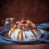 Espresso martini pavlova