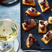 Quick chicken liver pâté on brioche