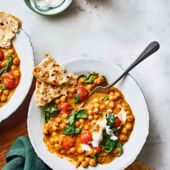Spinach, chickpea and coconut curry