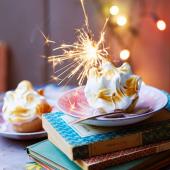 Baked Alaska mince pies 