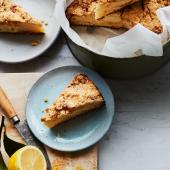 Lemon crumble cake