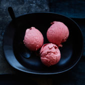 5-minute strawberry balsamic iced cream