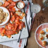 Gravadlax salmon starter with blinis