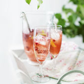 Pink fizz punch